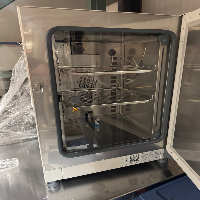Thermo HERAtherm Incubator image 1